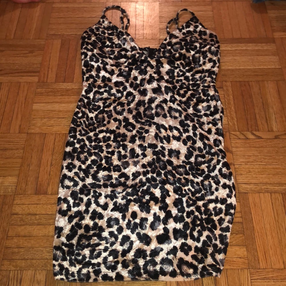 Cheetah dress- velvet and form fitting!!